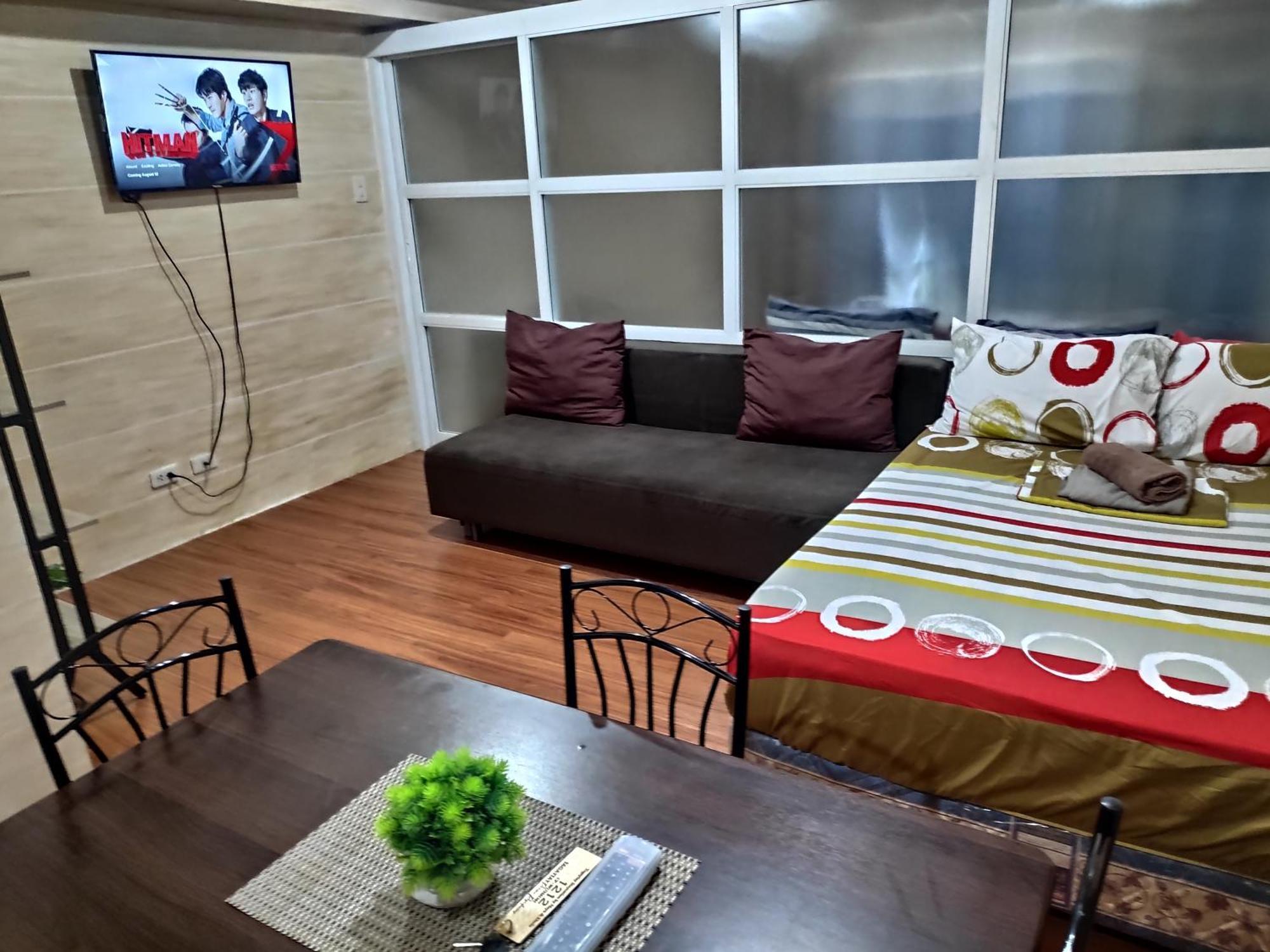 Tagaytay Staycation By Naya And Darla W Free Swimming Pool, Wifi & Netflix Tagaytay City Exterior foto
